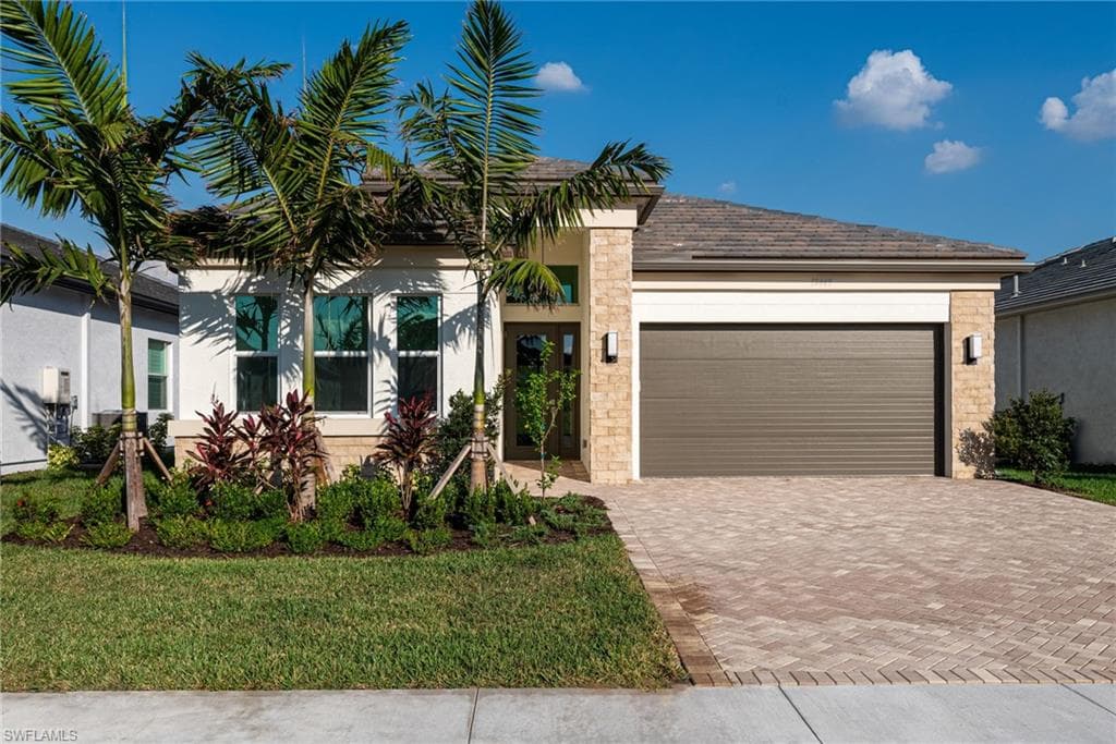 12445 Dahlia Ct, Naples, FL 34120-1