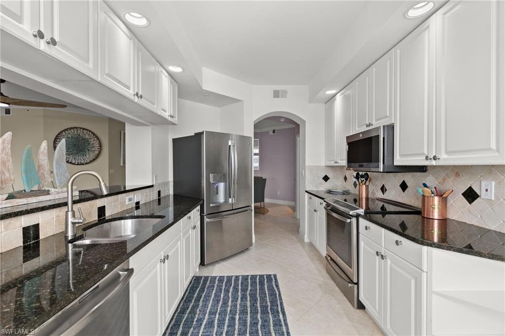 269 Vintage Bay Dr C-13, Marco Island, FL 34145-10
