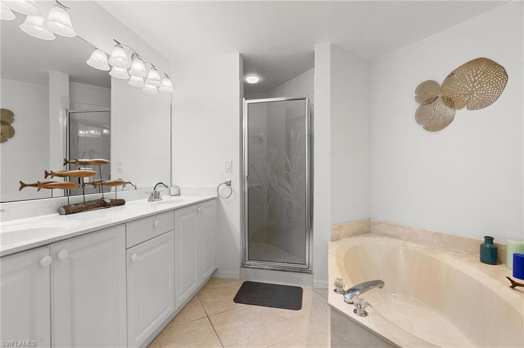 269 Vintage Bay Dr C-13, Marco Island, FL 34145-24