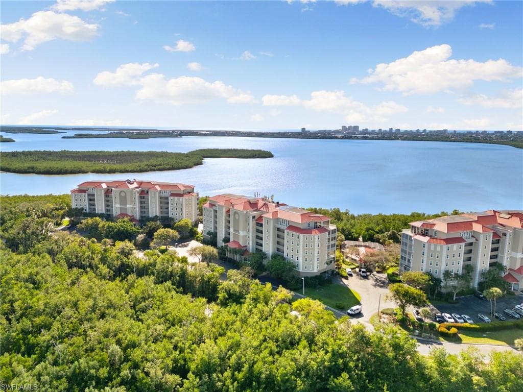 269 Vintage Bay Dr C-13, Marco Island, FL 34145-35