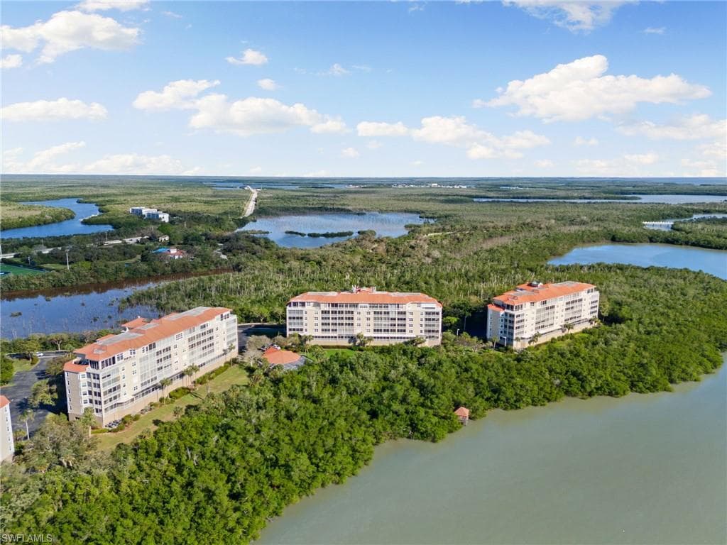 269 Vintage Bay Dr C-13, Marco Island, FL 34145-38