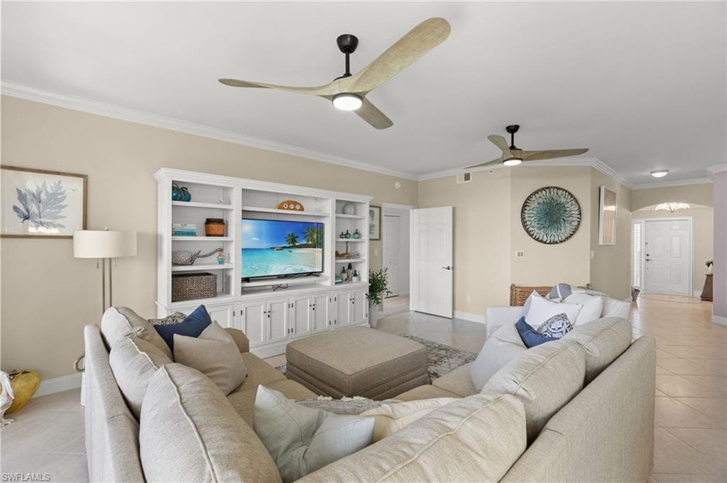 269 Vintage Bay Dr C-13, Marco Island, FL 34145-8