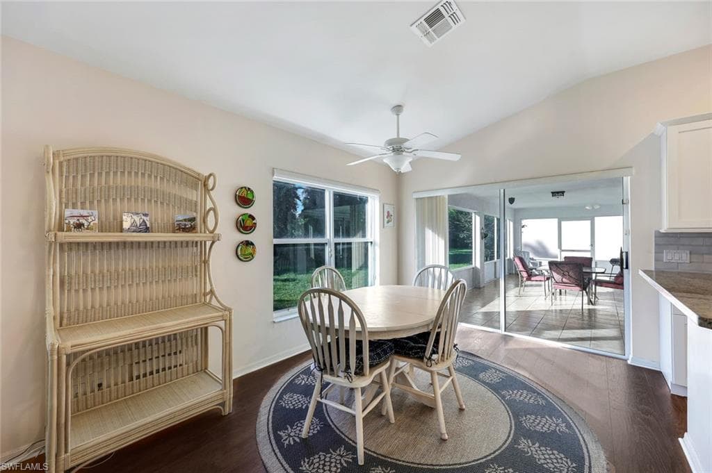 23353 Olde Meadowbrook Cir, Estero, FL 34134-10