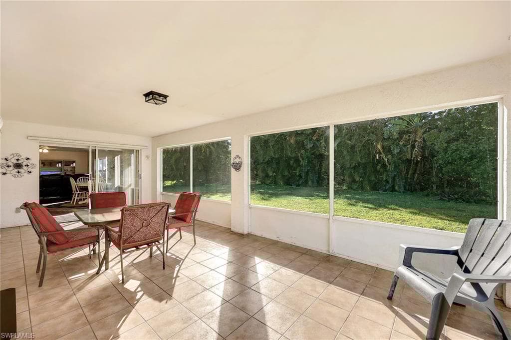 23353 Olde Meadowbrook Cir, Estero, FL 34134-22