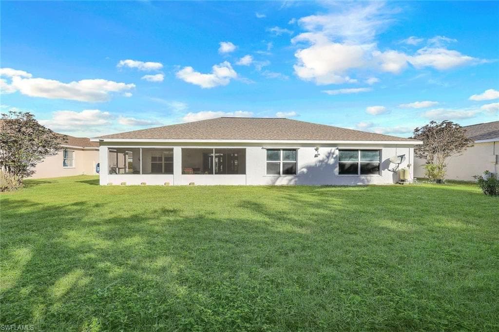 23353 Olde Meadowbrook Cir, Estero, FL 34134-23