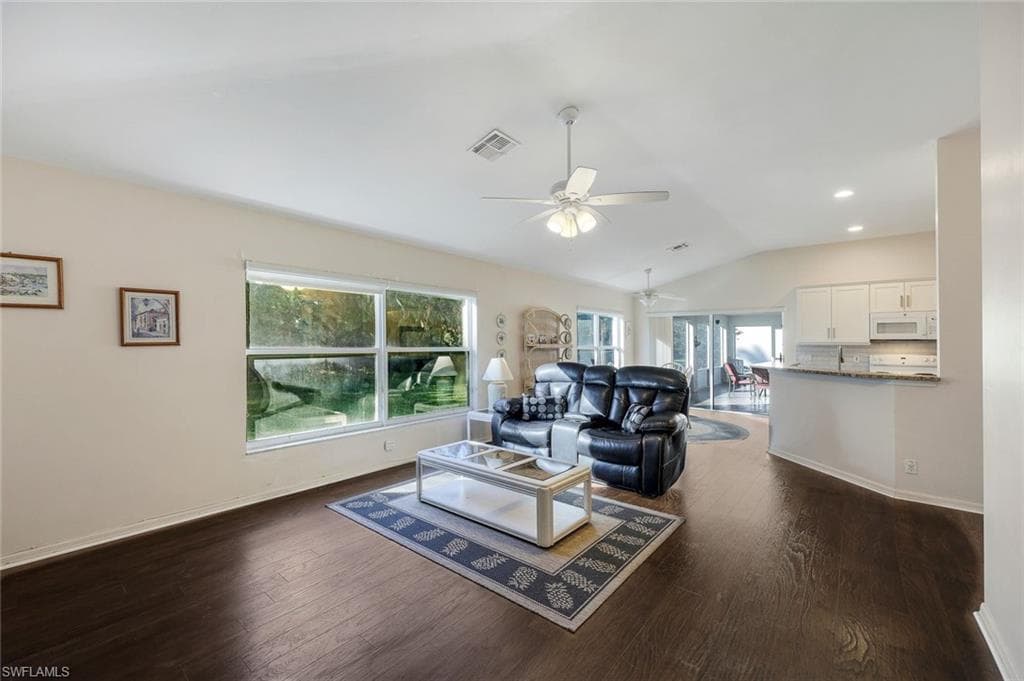 23353 Olde Meadowbrook Cir, Estero, FL 34134-7