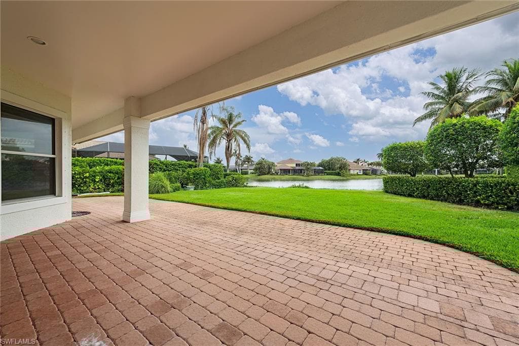 5031 Rustic Oaks Cir, Naples, FL 34105-18