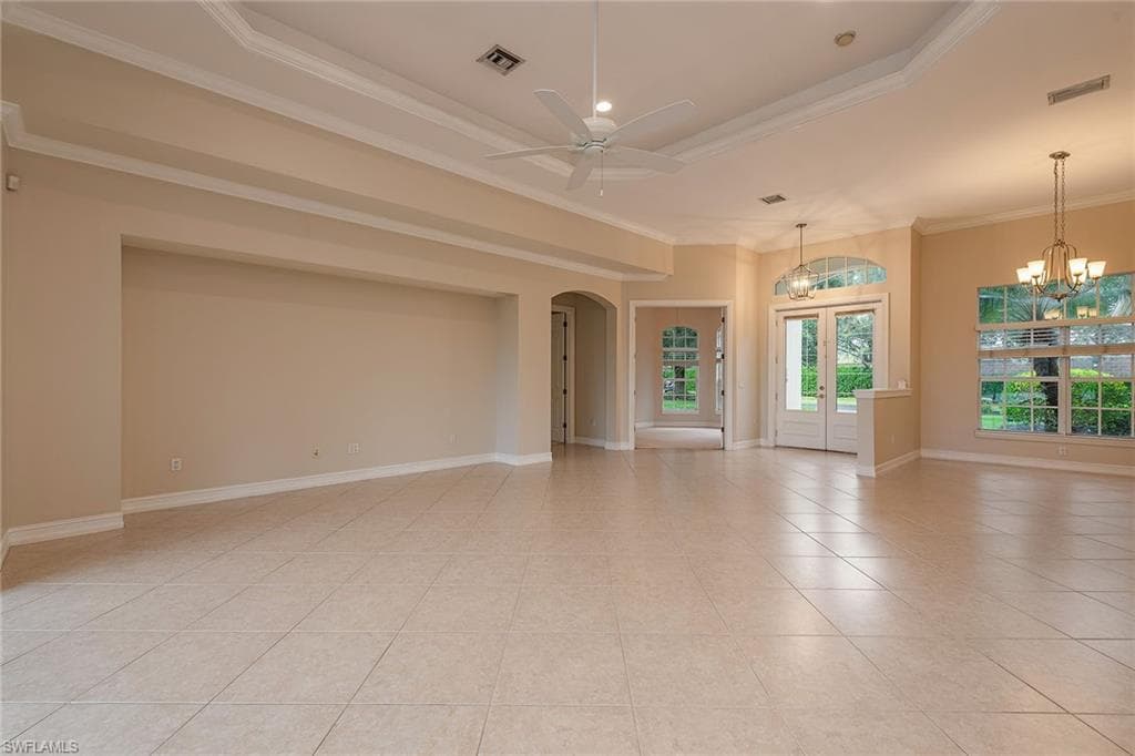 5031 Rustic Oaks Cir, Naples, FL 34105-6