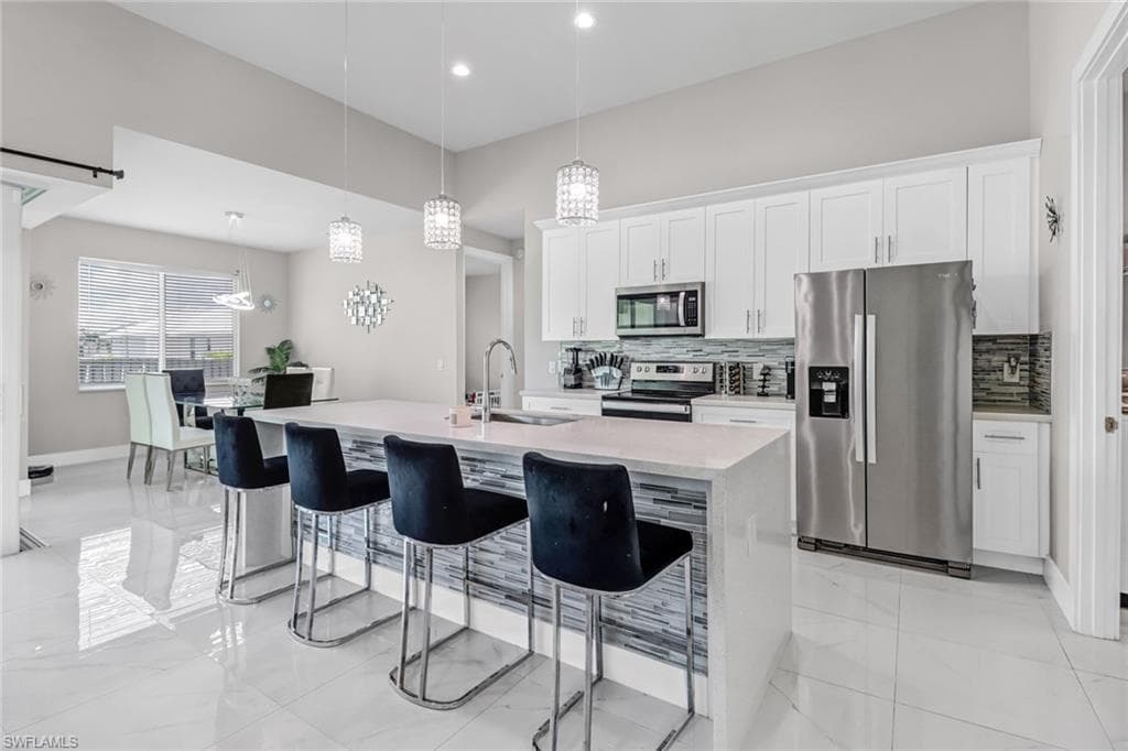 3305 1st Ter, Cape Coral, FL 33993-6