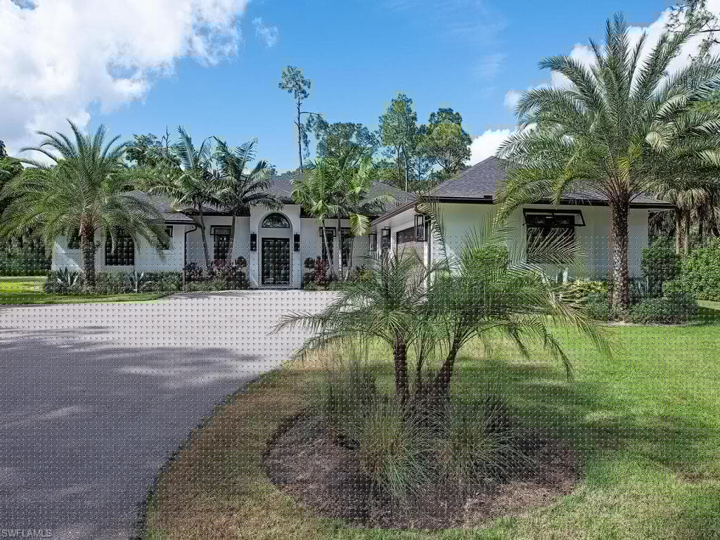 443 Weber Blvd S, Naples, FL 34117-1