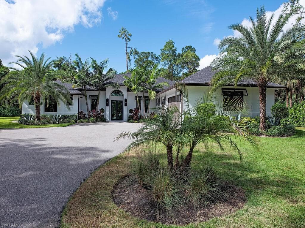 443 Weber Blvd S, Naples, FL 34117-2