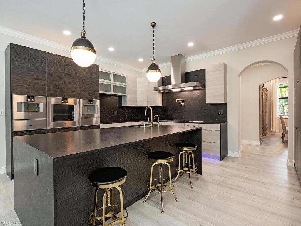 443 Weber Blvd S, Naples, FL 34117-5