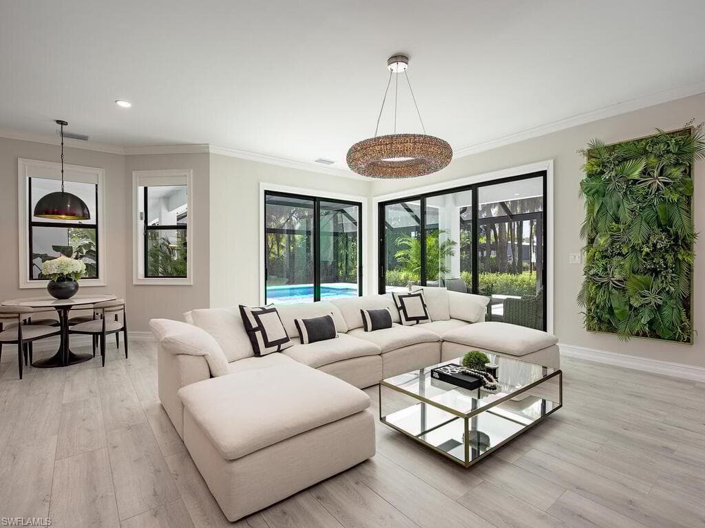 443 Weber Blvd S, Naples, FL 34117-8