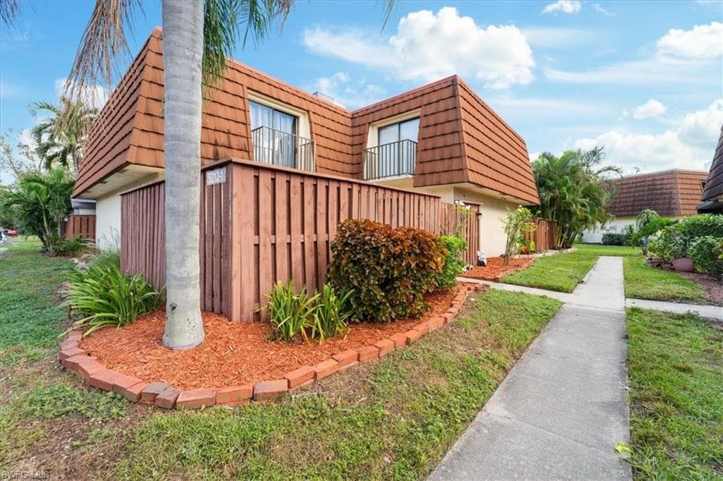 5212 Cedarbend Dr 1, Fort Myers, FL 33919-2