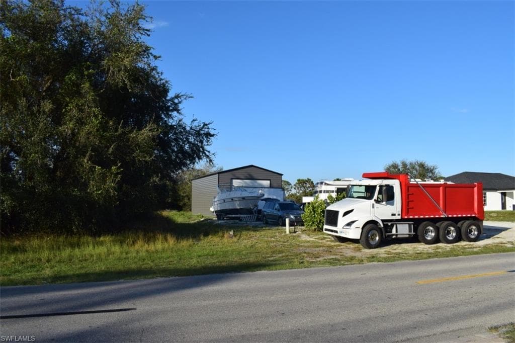 2706 40th St SW, Lehigh Acres, FL 33976-3