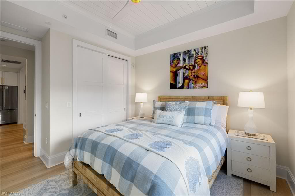 1035 3rd Ave S 203, Naples, FL 34102-25
