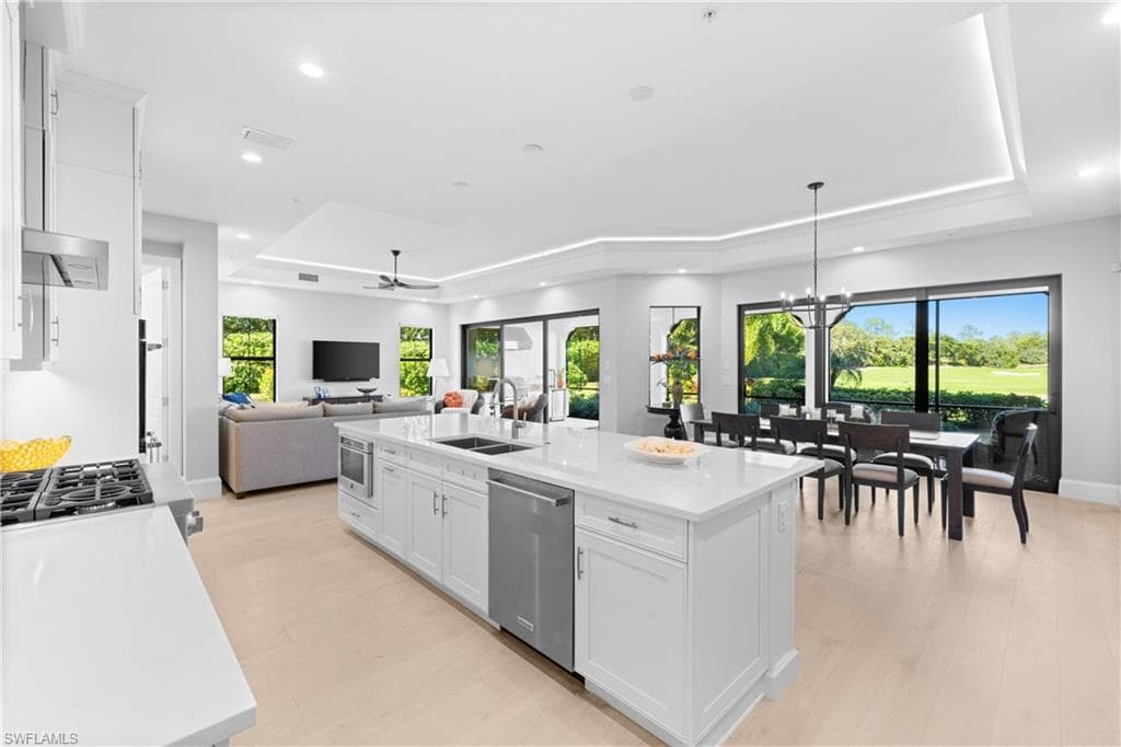 16304 Corsica Way 101, Naples, FL 34110-9
