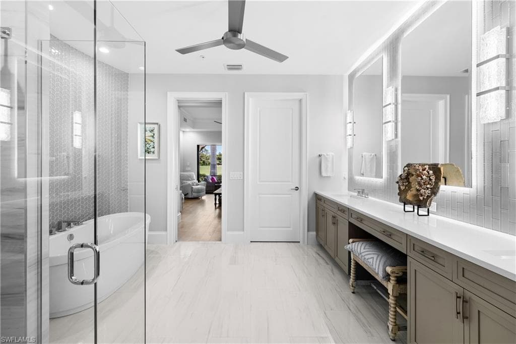 16304 Corsica Way 101, Naples, FL 34110-32