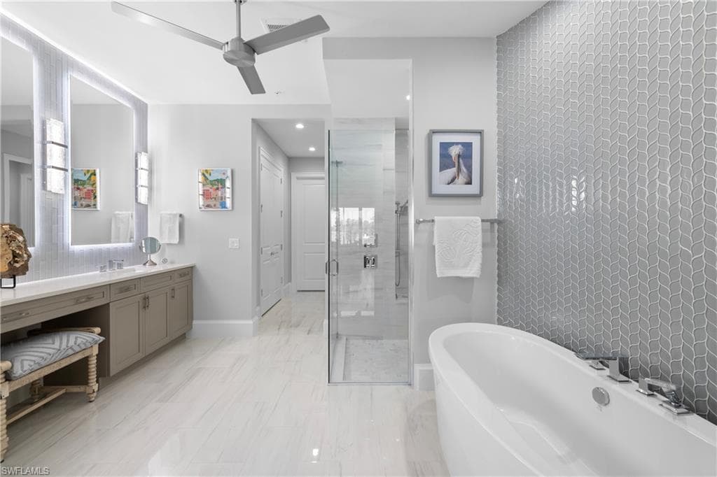 16304 Corsica Way 101, Naples, FL 34110-34