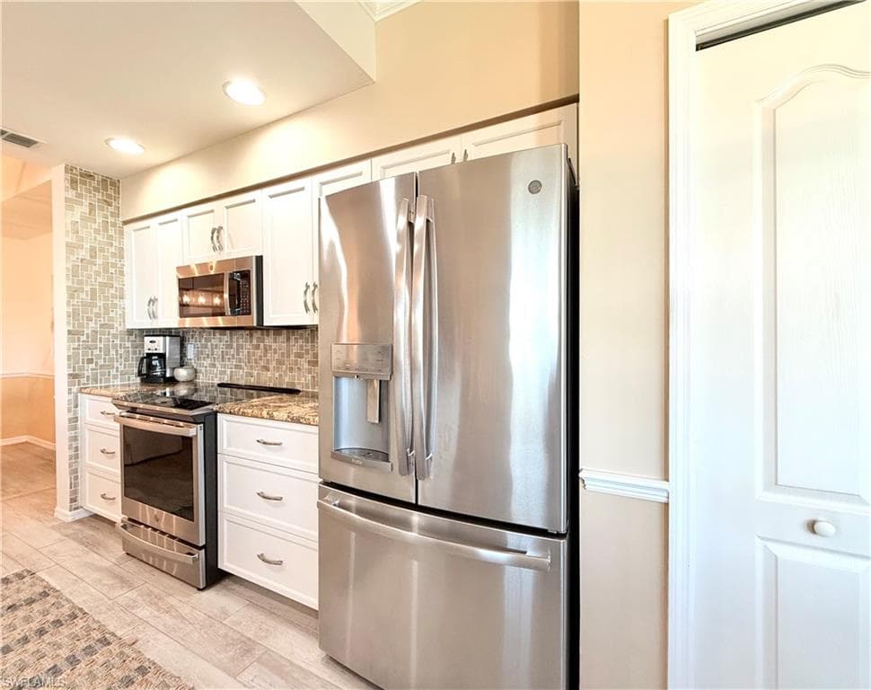 7615 Arbor Lakes Ct 446, Naples, FL 34112-9