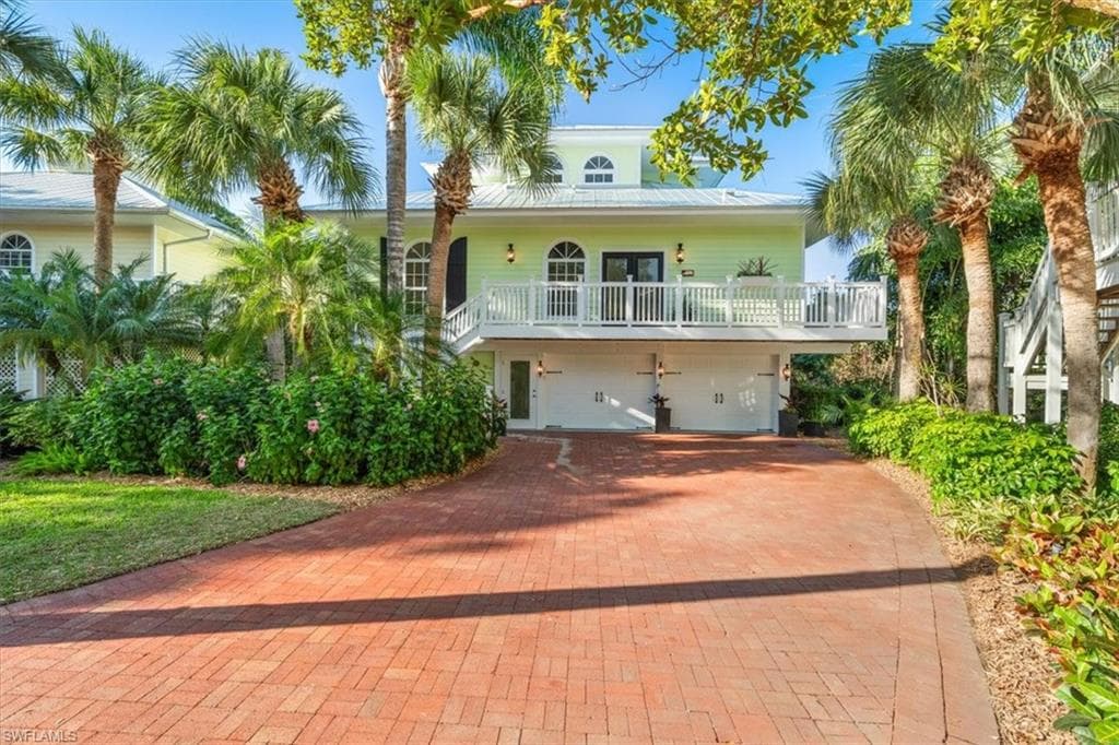 3784 Cracker Way, Bonita Springs, FL 34134-2