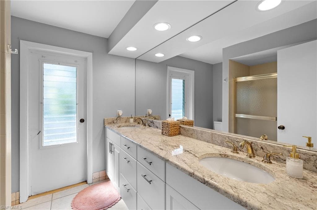 560 Century Dr, Marco Island, FL 34145-12