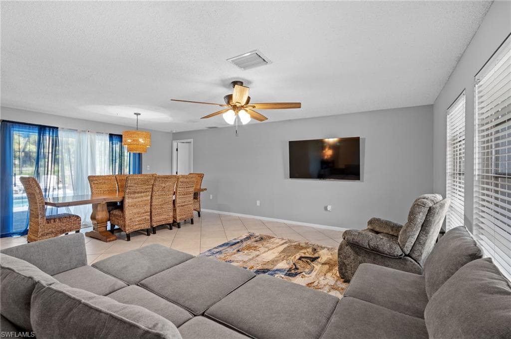 560 Century Dr, Marco Island, FL 34145-7