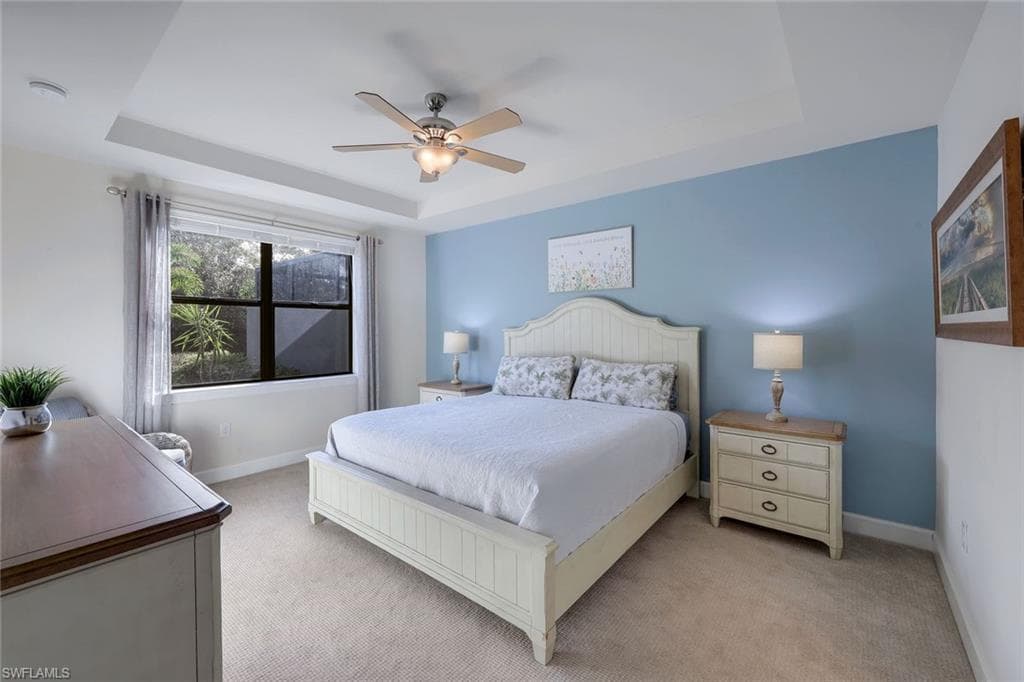 7602 Jacaranda Ln, Naples, FL 34114-9