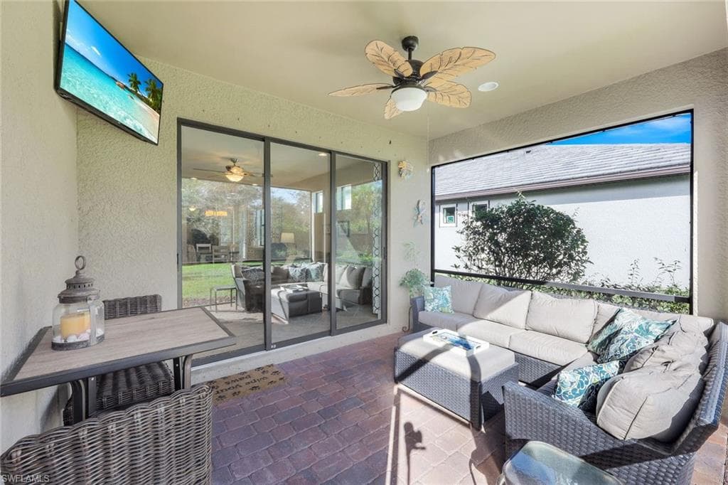 7602 Jacaranda Ln, Naples, FL 34114-15