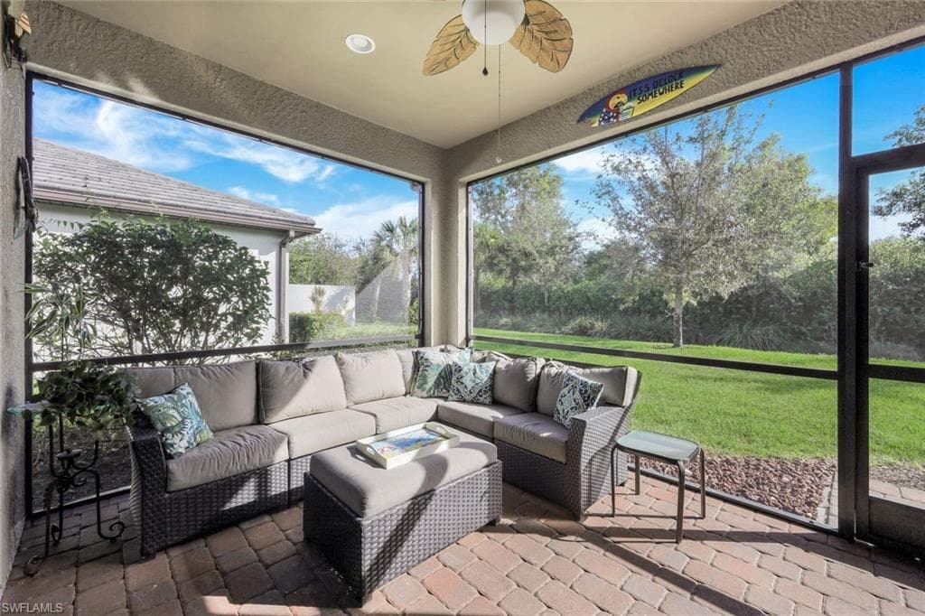 7602 Jacaranda Ln, Naples, FL 34114-17