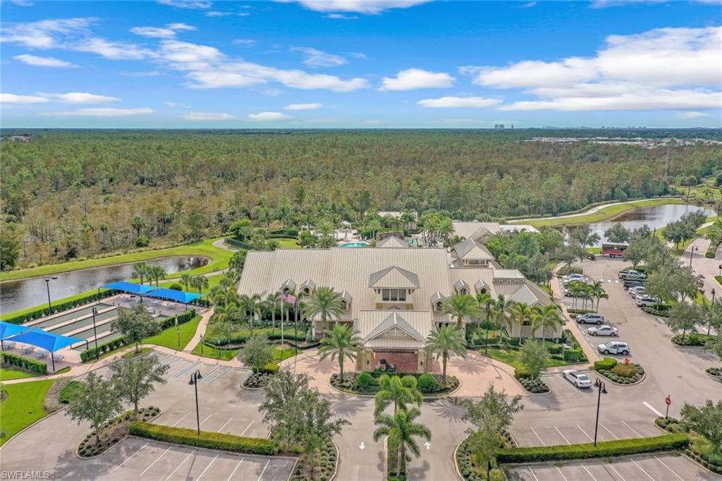 7602 Jacaranda Ln, Naples, FL 34114-20