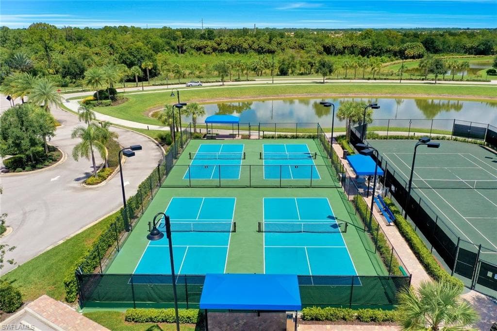 7602 Jacaranda Ln, Naples, FL 34114-25