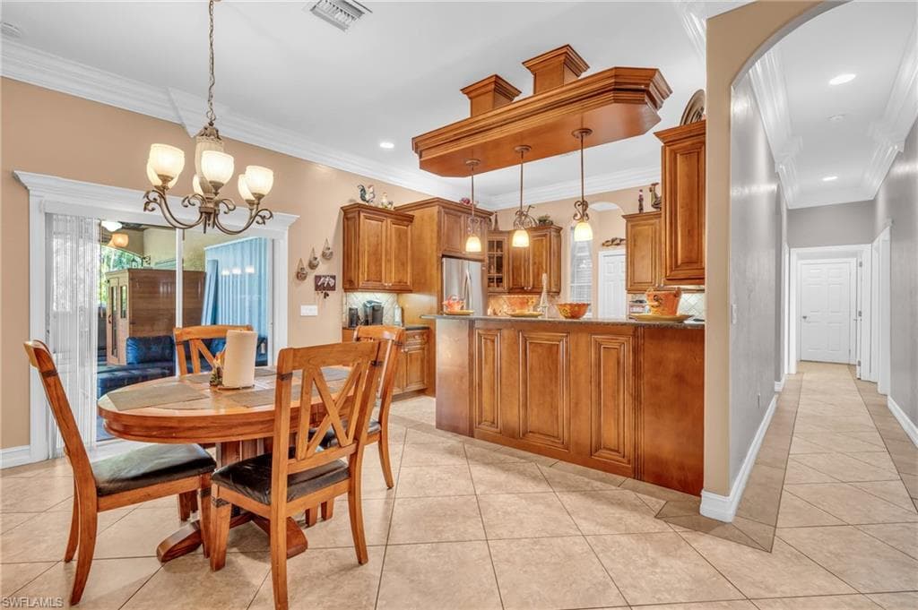 4475 16th St NE, Naples, FL 34120-16