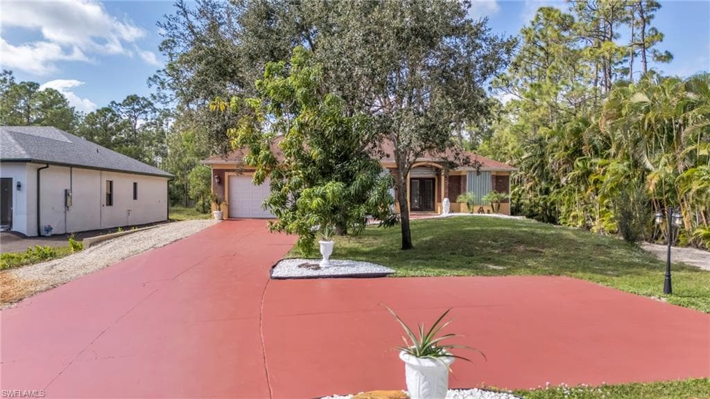 4475 16th St NE, Naples, FL 34120-2