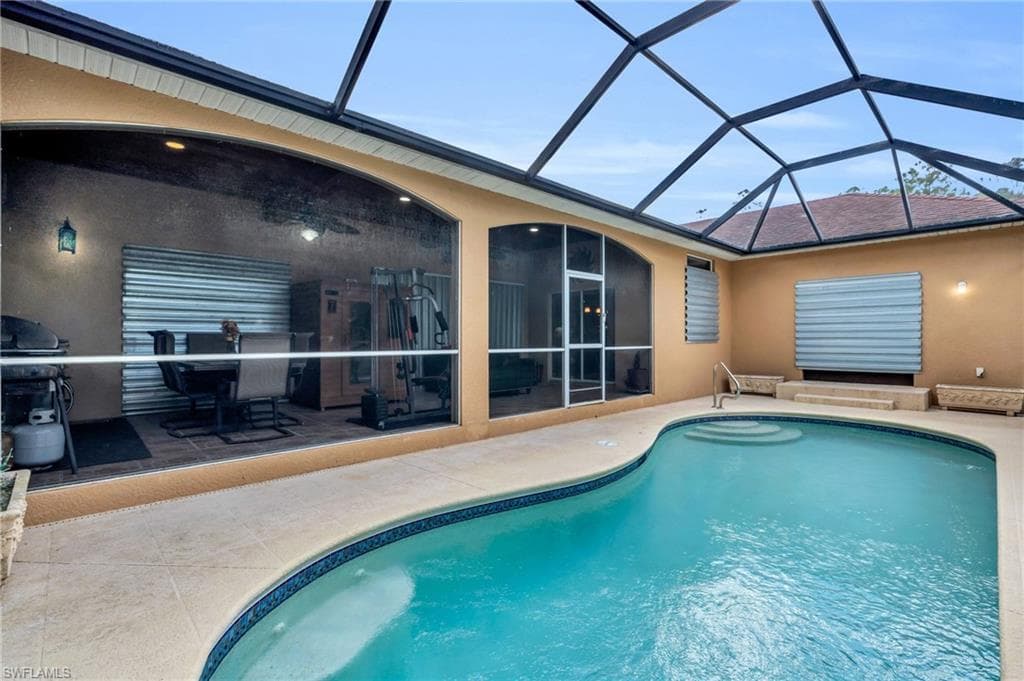 4475 16th St NE, Naples, FL 34120-40