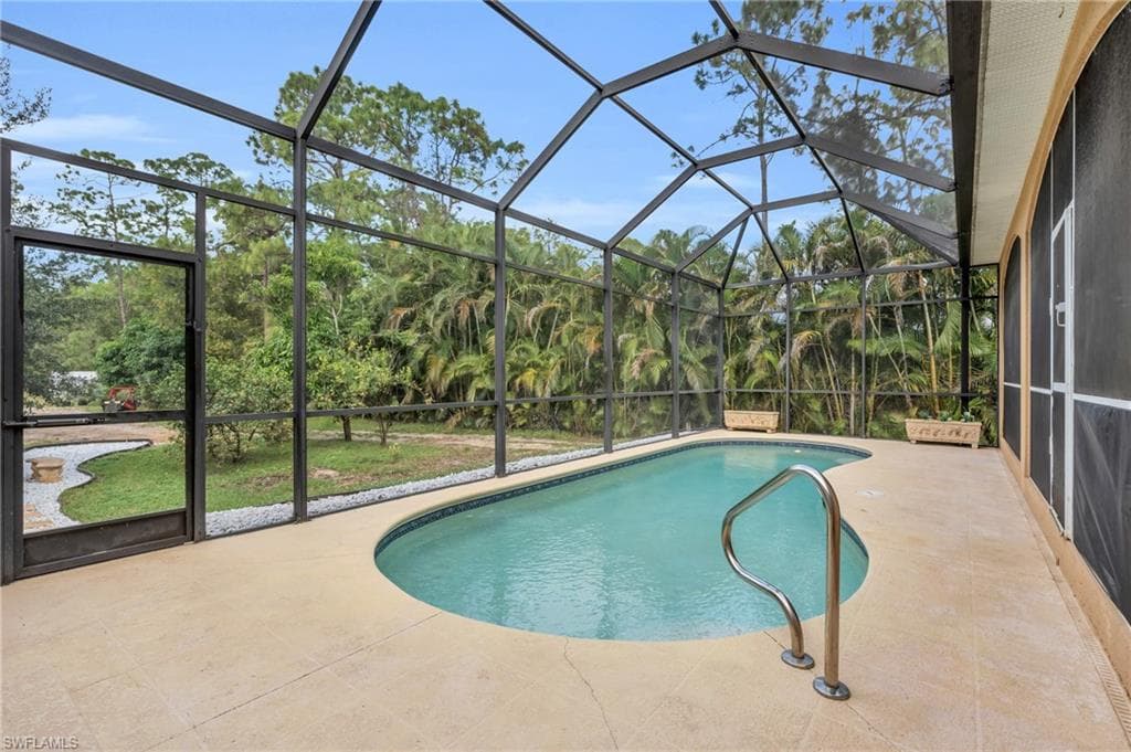 4475 16th St NE, Naples, FL 34120-43