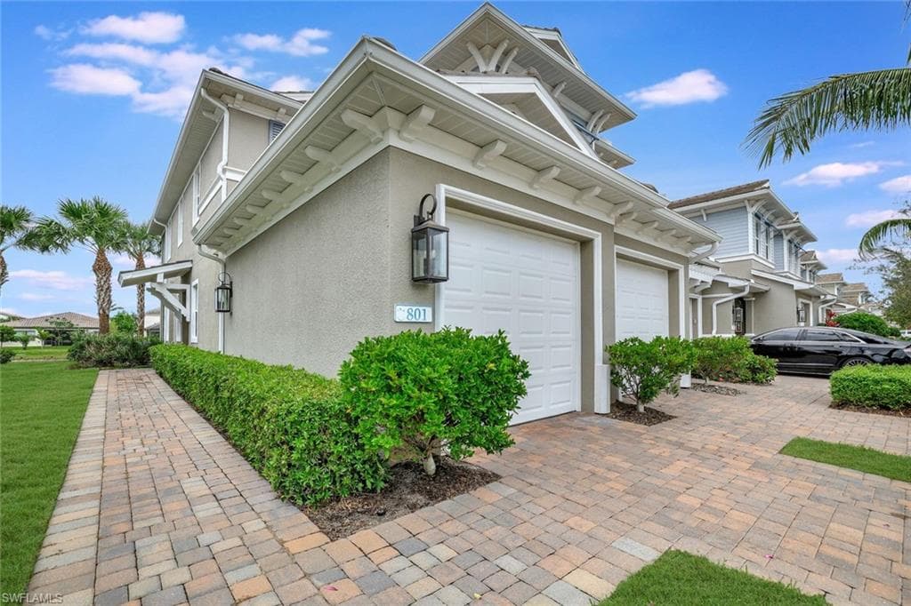 2311 Sawyers Hill Rd 801, Naples, FL 34120-17
