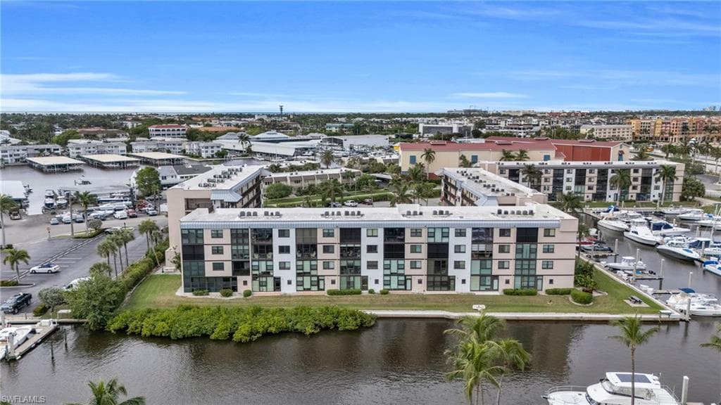 805 River Point Dr C-205, Naples, FL 34102-25