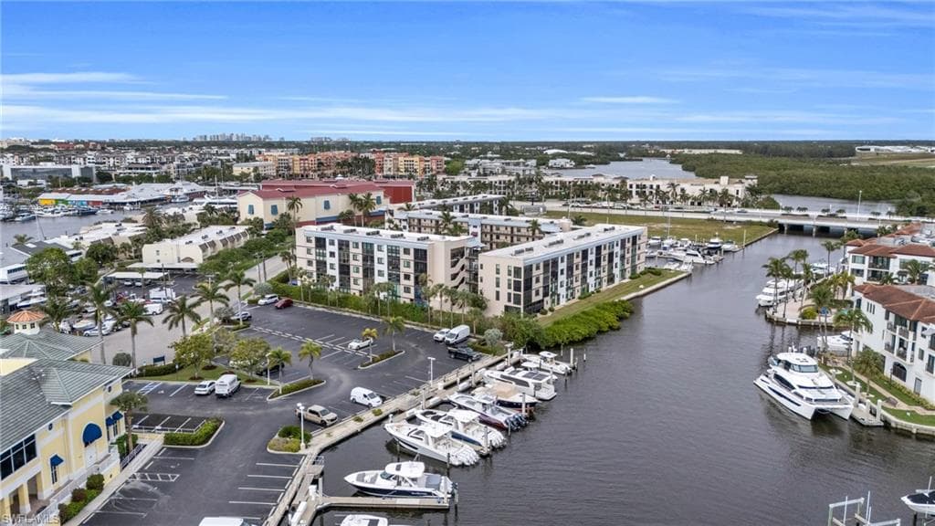 805 River Point Dr C-205, Naples, FL 34102-7