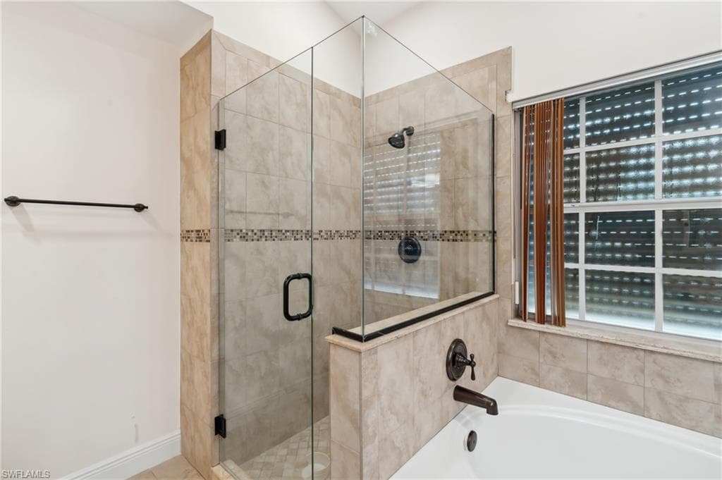 24797 Lakemont Cove Ln 202, Bonita Springs, FL 34134-17