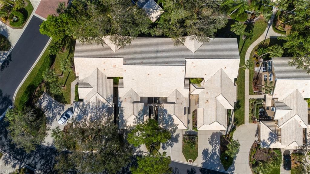 24797 Lakemont Cove Ln 202, Bonita Springs, FL 34134-31