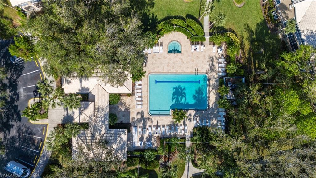 24797 Lakemont Cove Ln 202, Bonita Springs, FL 34134-32