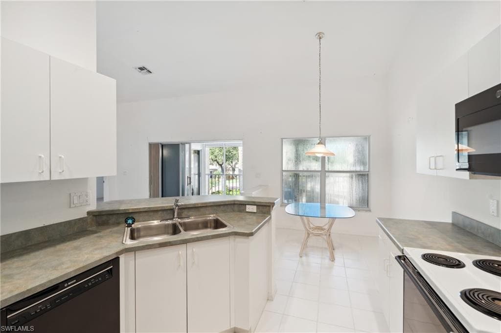 24797 Lakemont Cove Ln 202, Bonita Springs, FL 34134-5