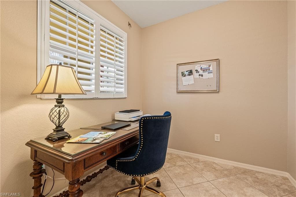6828 Sterling Greens Pl, Naples, FL 34104-15