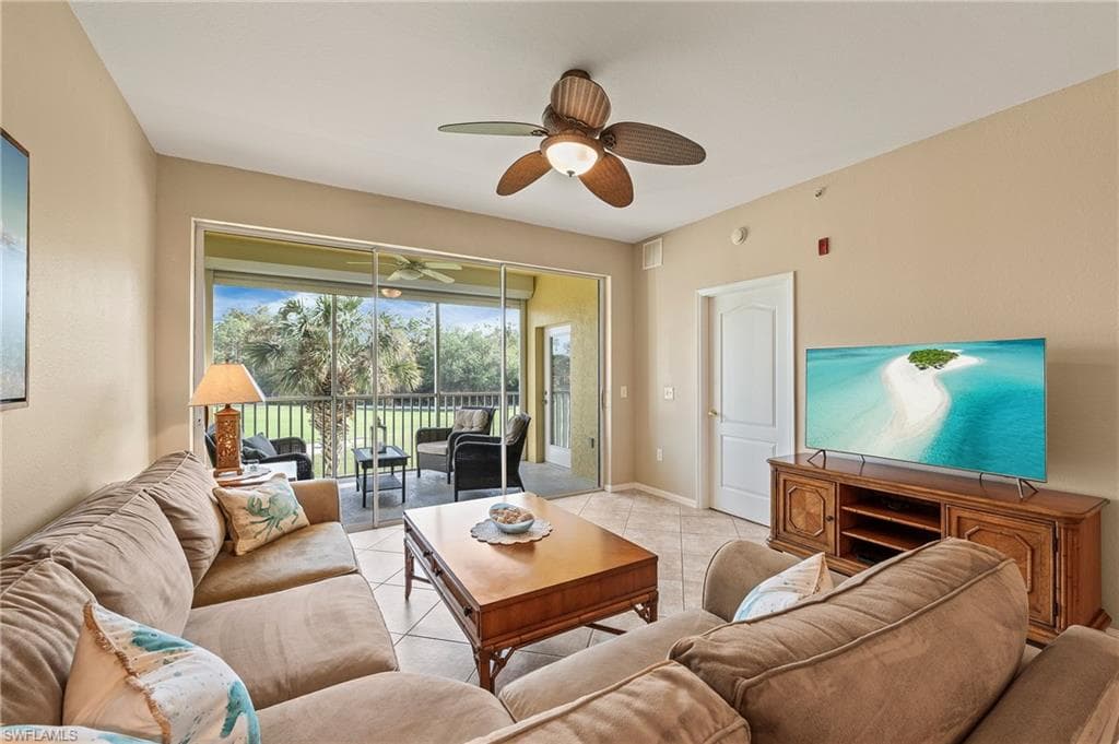 6828 Sterling Greens Pl, Naples, FL 34104-23