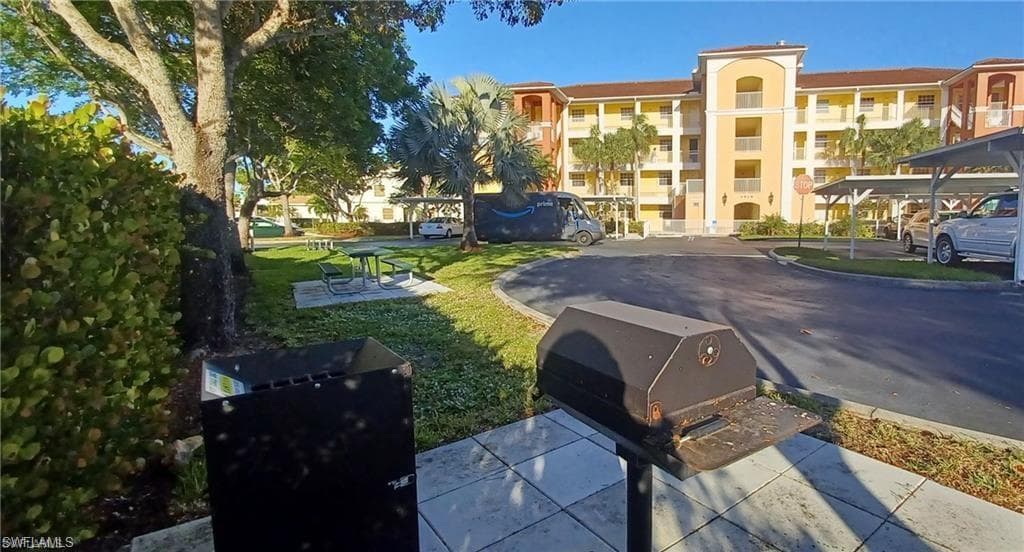 6828 Sterling Greens Pl, Naples, FL 34104-28