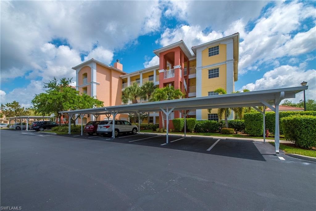 6828 Sterling Greens Pl, Naples, FL 34104-33