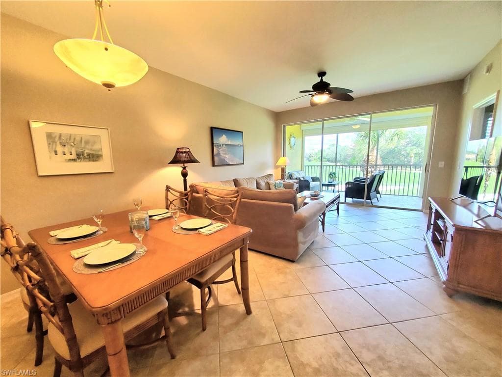 6828 Sterling Greens Pl, Naples, FL 34104-3