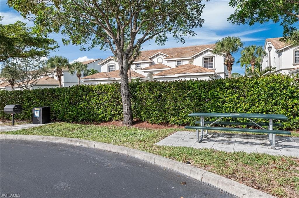 6828 Sterling Greens Pl, Naples, FL 34104-41