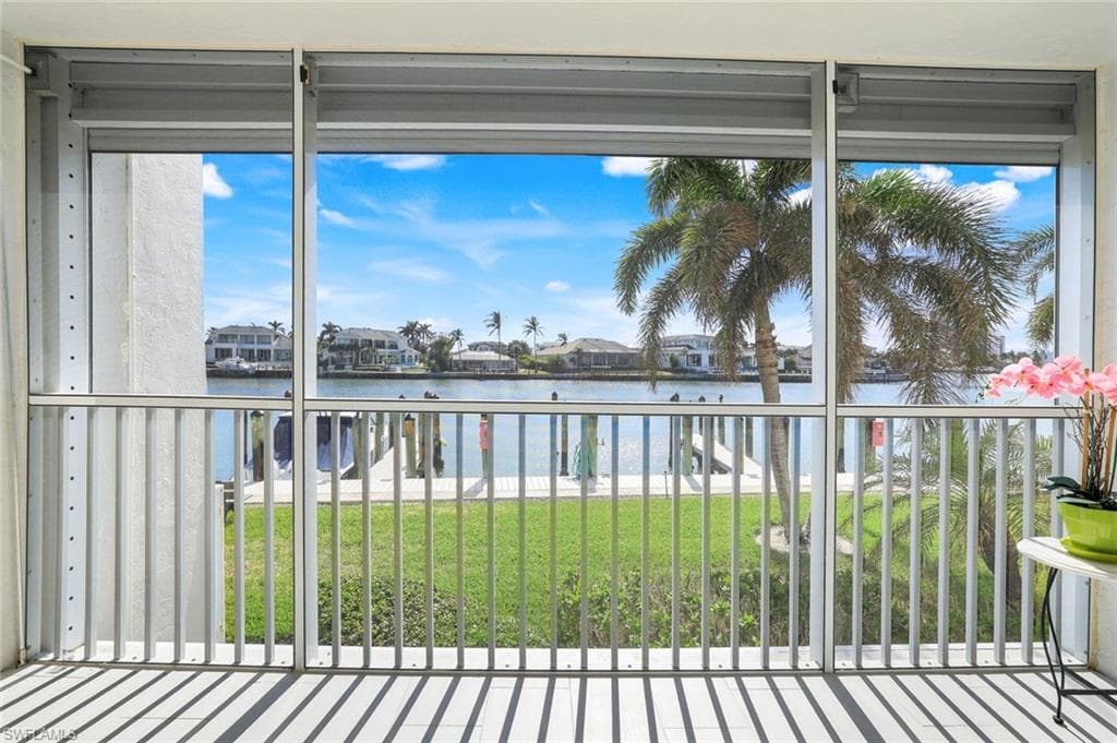 300 Park Shore Dr 1e, Naples, Fl 34103-10